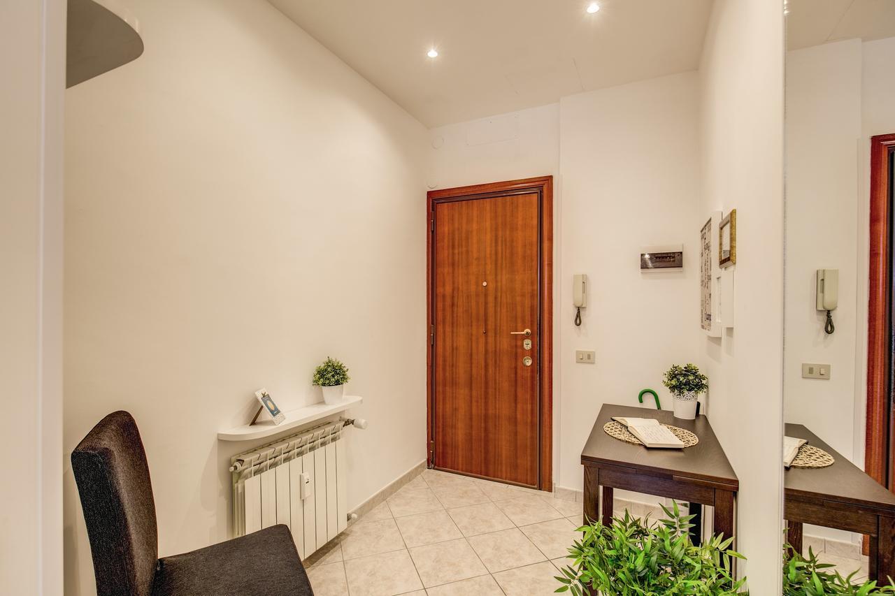 Rome4Guest Ostia Apartment ภายนอก รูปภาพ