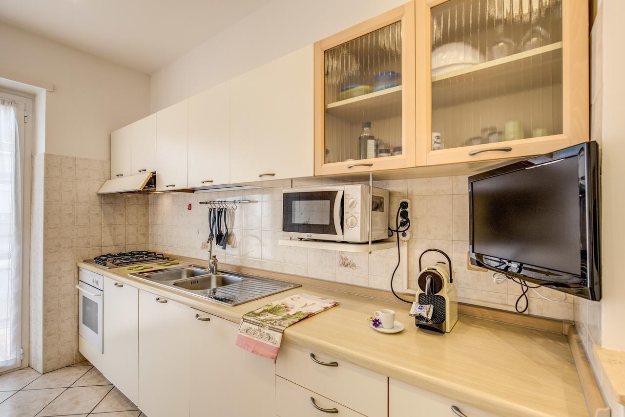 Rome4Guest Ostia Apartment ภายนอก รูปภาพ
