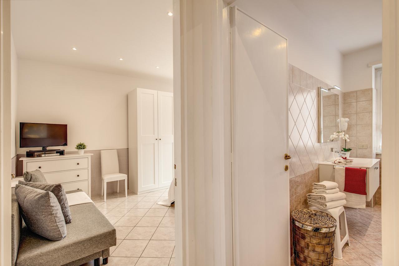 Rome4Guest Ostia Apartment ภายนอก รูปภาพ
