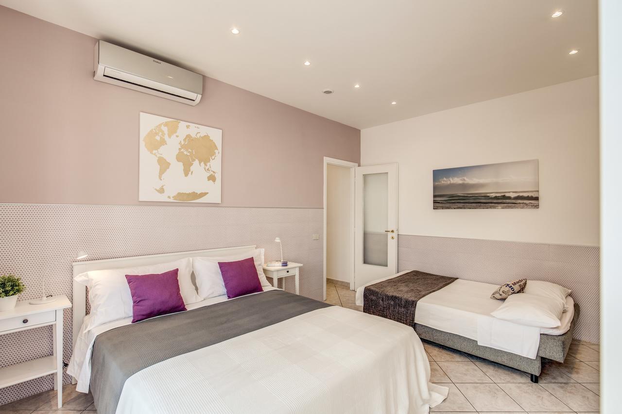 Rome4Guest Ostia Apartment ภายนอก รูปภาพ